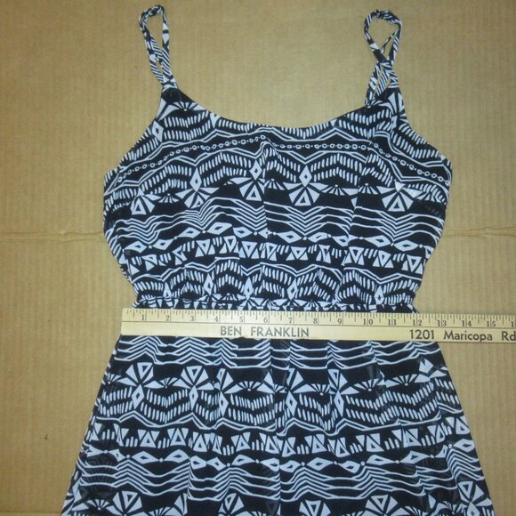 🖤 Rare XXI Black & White Tribal Print Maxi Dress | Size Small - Picture 4 of 9